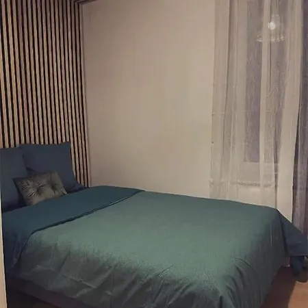 En Triplex Plein Centre Apartment *