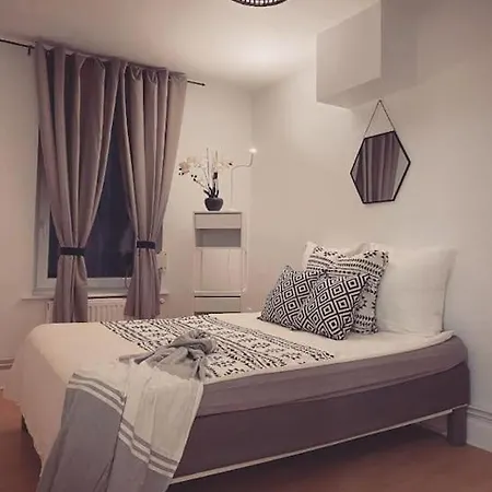 En Triplex Plein Centre Apartment Nancy
