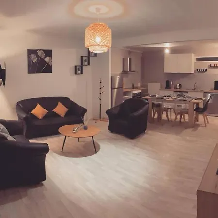 Lägenhet En Triplex Plein Centre
